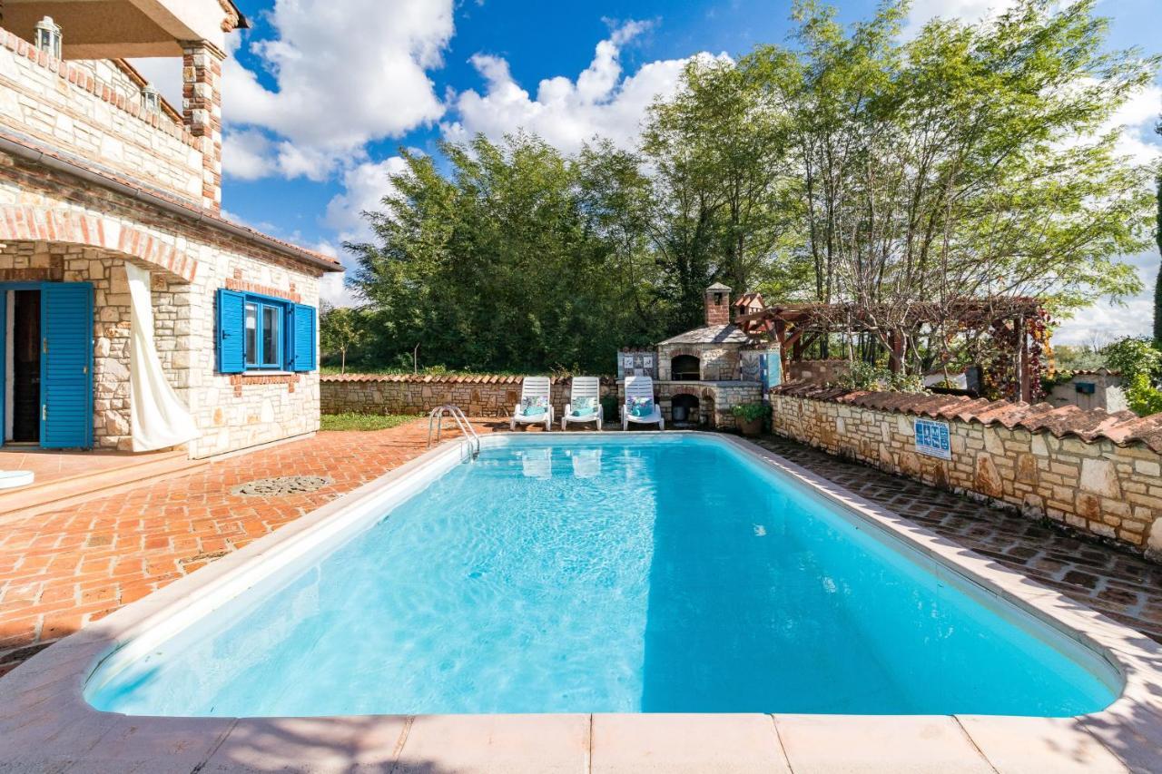 Villa-Johanna Kaštelir Exterior foto